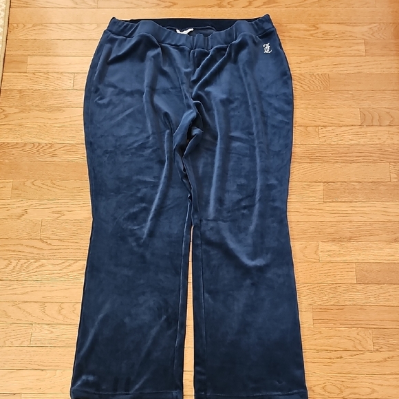 Juicy Couture Pants - SALE! Juicy Couture Velour Track Pants